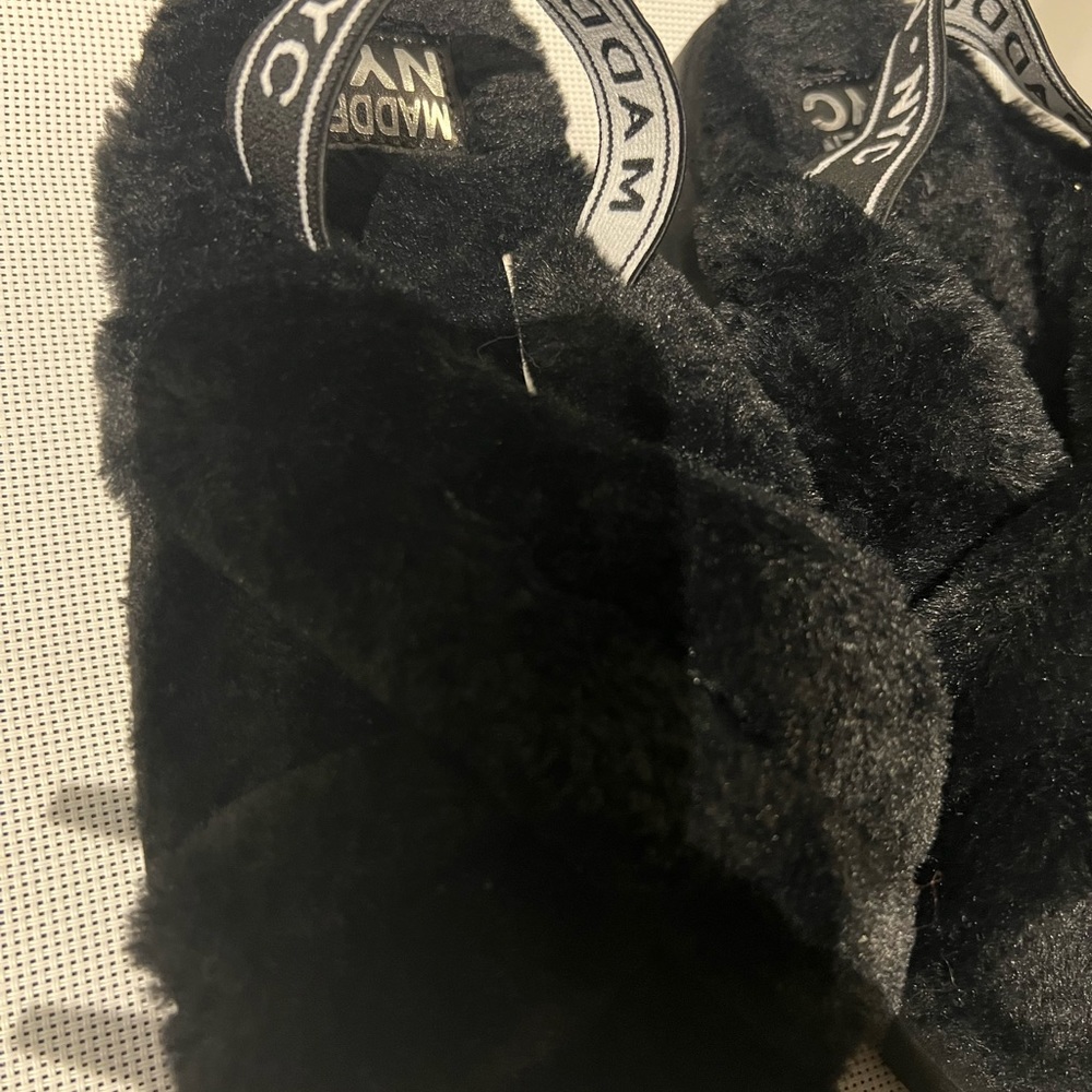 Steve Madden Slides